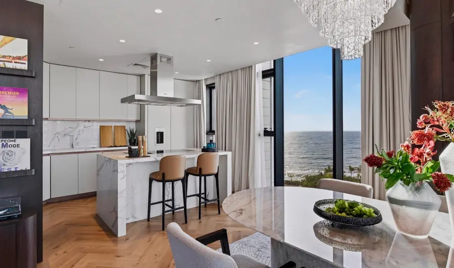 Corner Residence, Sea and Ain Dubai Views, photo 10