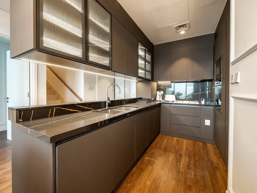 Townhouse mit Kanalblick und Dachterrasse, Foto 8